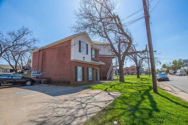 Building Photo - Columbine Condos