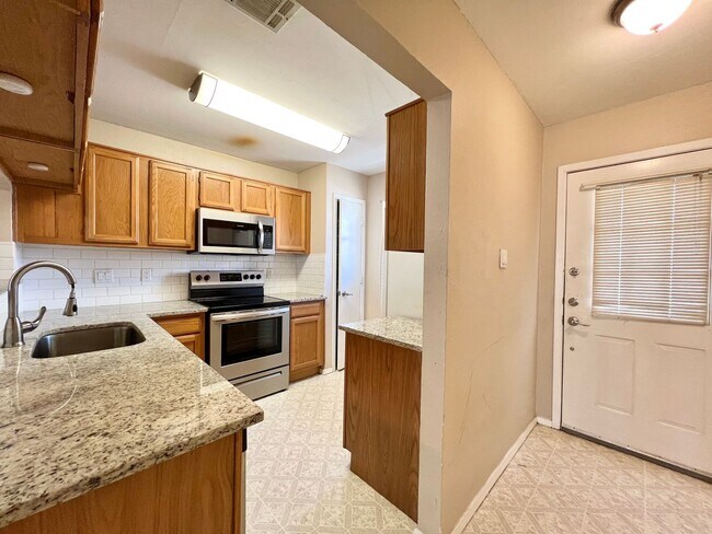 Foto del edificio - Cozy condo in Euless!!!