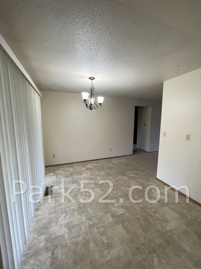 Foto del edificio - North Tacoma Duplex