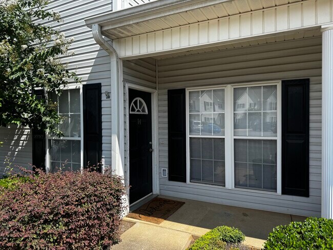 Building Photo - 14 Ridgestone Cir