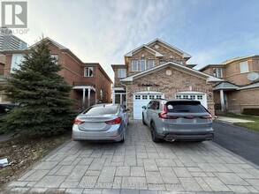 Building Photo - 22 Rochefort Dr
