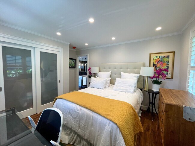 Foto del edificio - Newly Renovated 2BR/1BA in Nuuanu Avail Now!