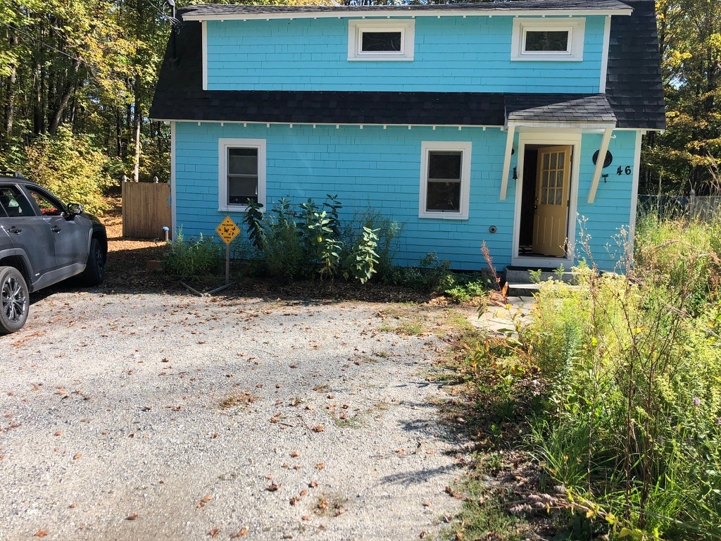 Whimsy Cottage - 46 Wilmot Center Rd