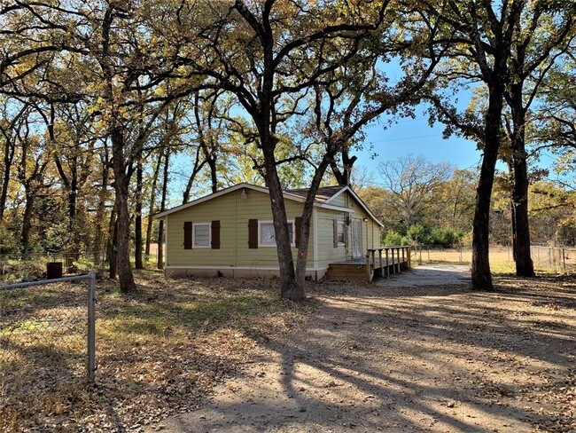 Building Photo - 1329 Tawakoni Dr