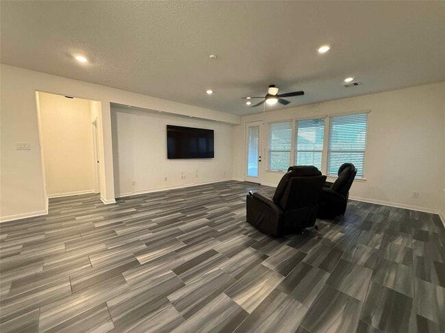 Building Photo - 15615 Birchdale Dr