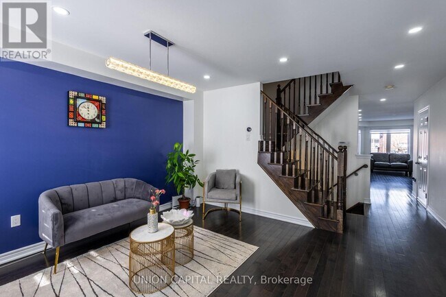 Building Photo - 93 Stoyell Dr