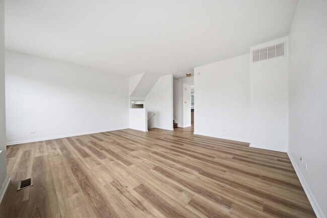 Foto del edificio - 2249 Hudson Cir