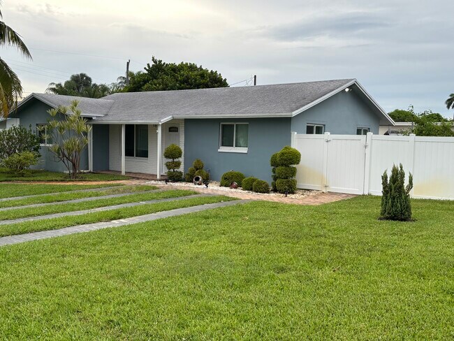 Foto del edificio - 903 NW 6th Ave