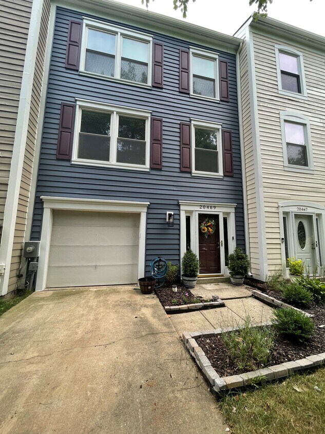 20469 Sunbright Ln, Germantown, MD 20874 Townhome Rentals in