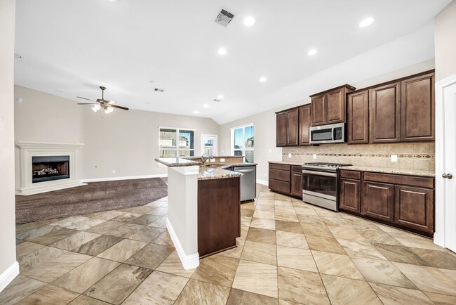 Building Photo - 19043 Minero Ln