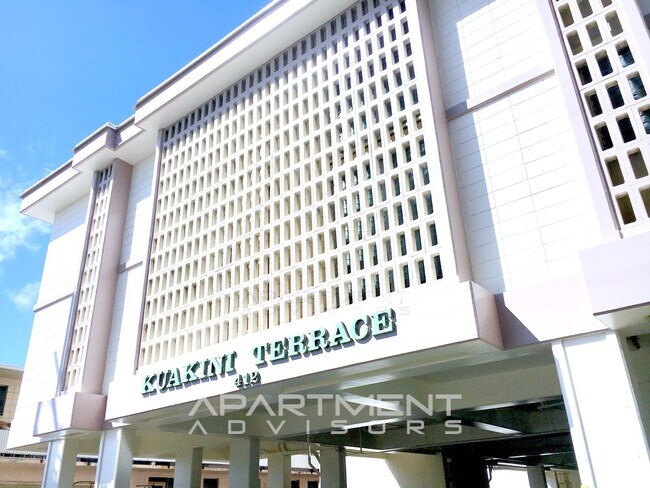 Foto del edificio - 412 N Kuakini St