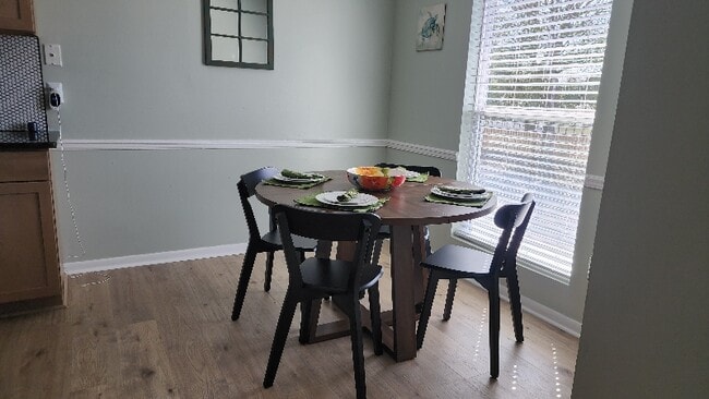 Building Photo - 3309 Bridges St