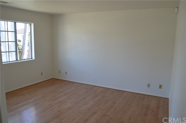 Foto del edificio - 16811 S Hobart Blvd