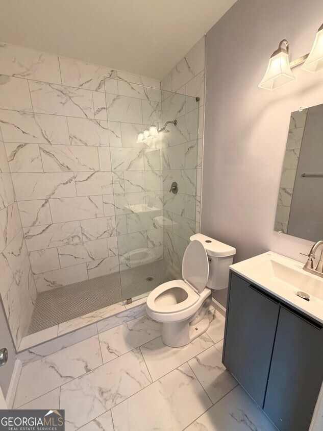 Foto del edificio - 4380 Reins Ridge Rd