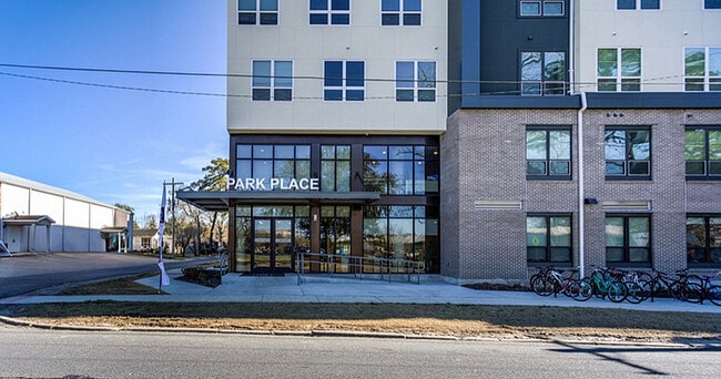 Building Photo - Park Place Baton Rouge Apartments