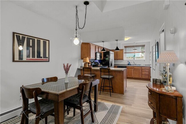 Foto del edificio - 26-30-30 W Narragansett Ave