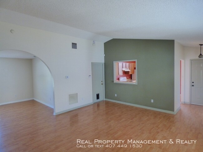 Foto del edificio - 3 BR / 2 BA Off Alafaya Trail