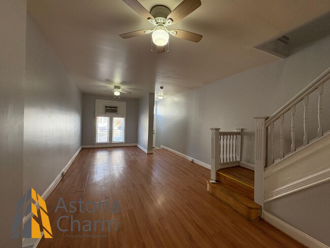 Building Photo - Bright 3 Bedroom Home with Private Basemen...