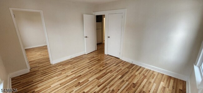 Building Photo - 102 Beaumont Pl