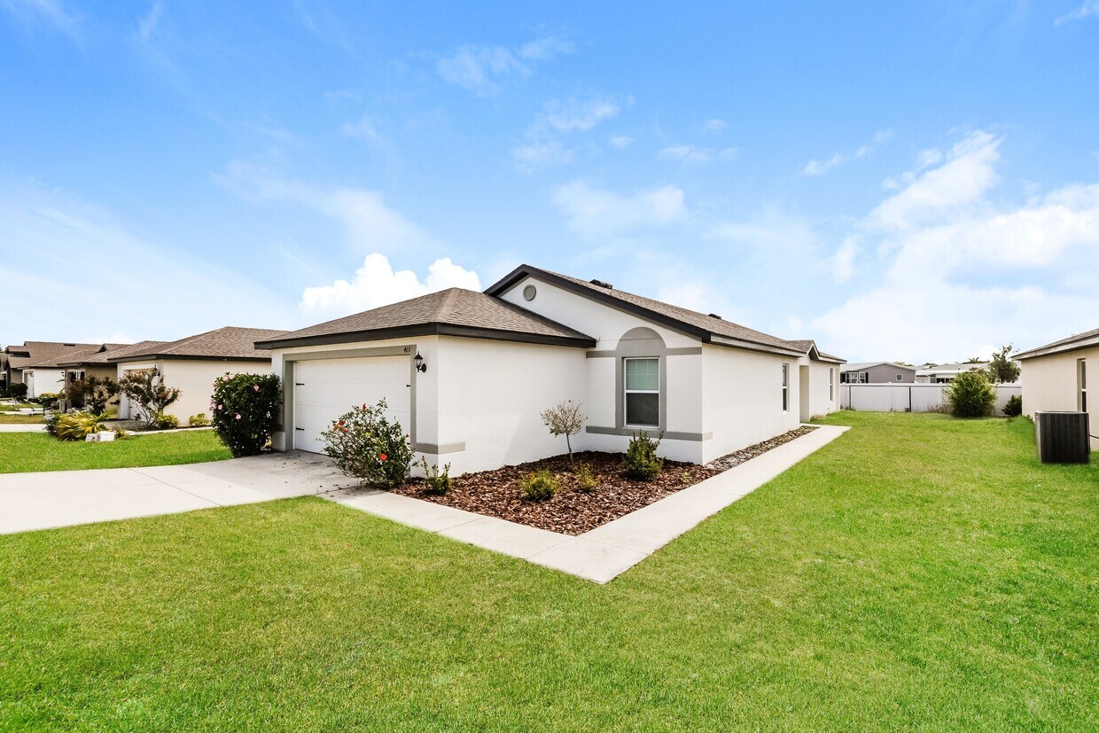 Foto principal - 413 Kensington View Dr