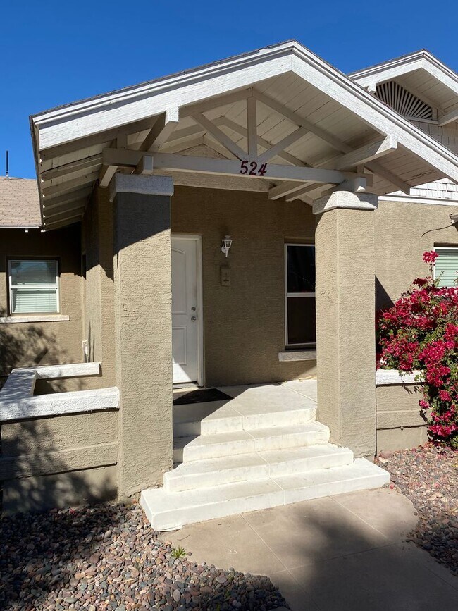 Foto del edificio - 522-524 W Culver ST
