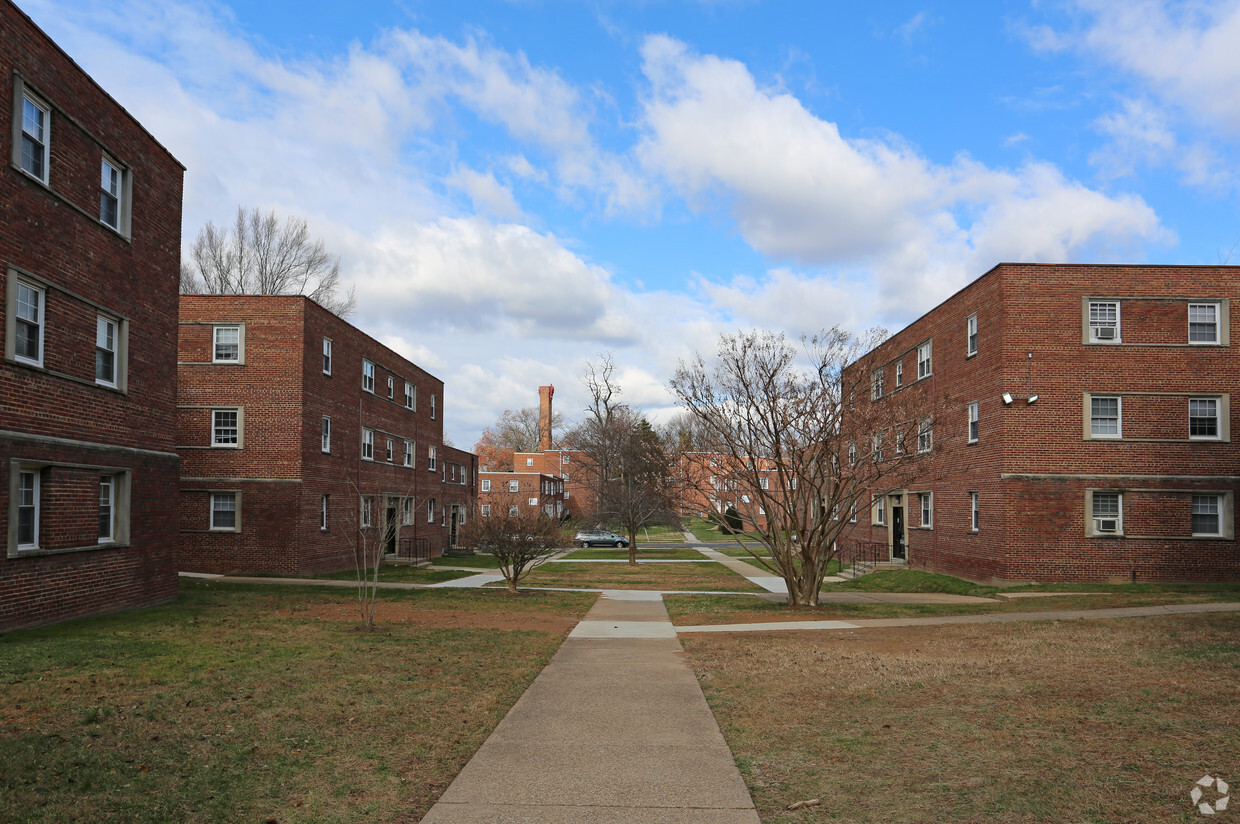 Building Photo - Belvedere Apartments