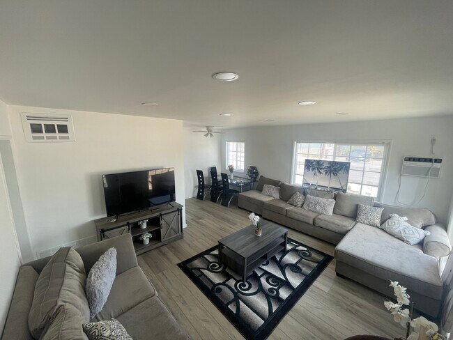 Foto del edificio - 8301 Barnsley Ave