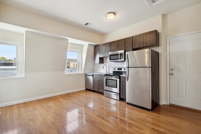 Building Photo - 1519 N 16th St