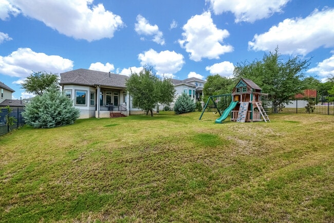 Building Photo - 15709 Colinas Cv