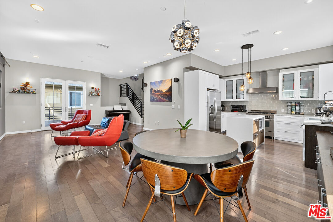 Foto principal - 5933 W Luna Park