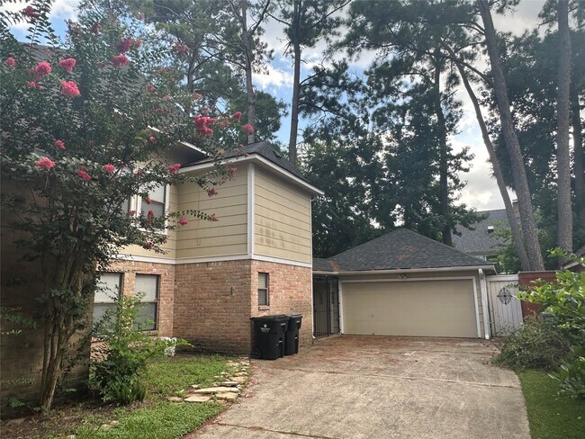 Building Photo - 14707 Treborway Dr