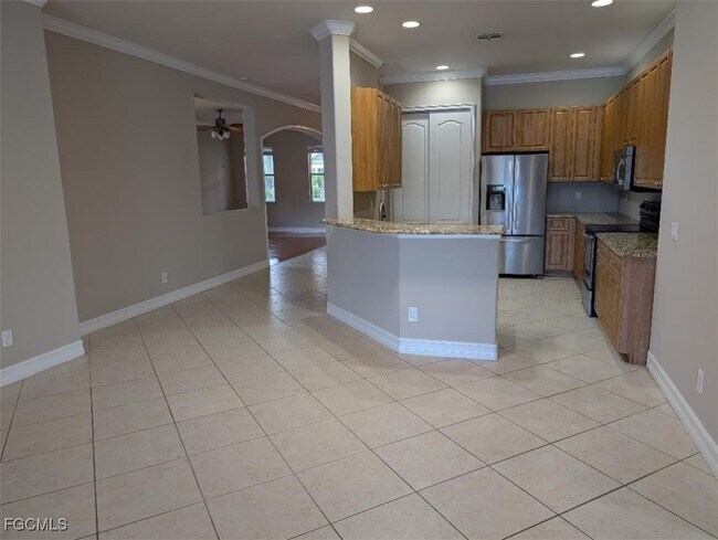 Foto del edificio - 3022 Lake Butler Ct
