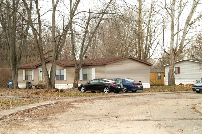 Building Photo - 2410 Carmody Blvd