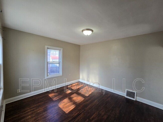 Foto del edificio - 511 Ricker St