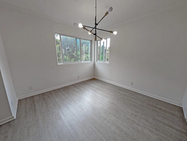 Foto del edificio - 118 S Wetherly Dr