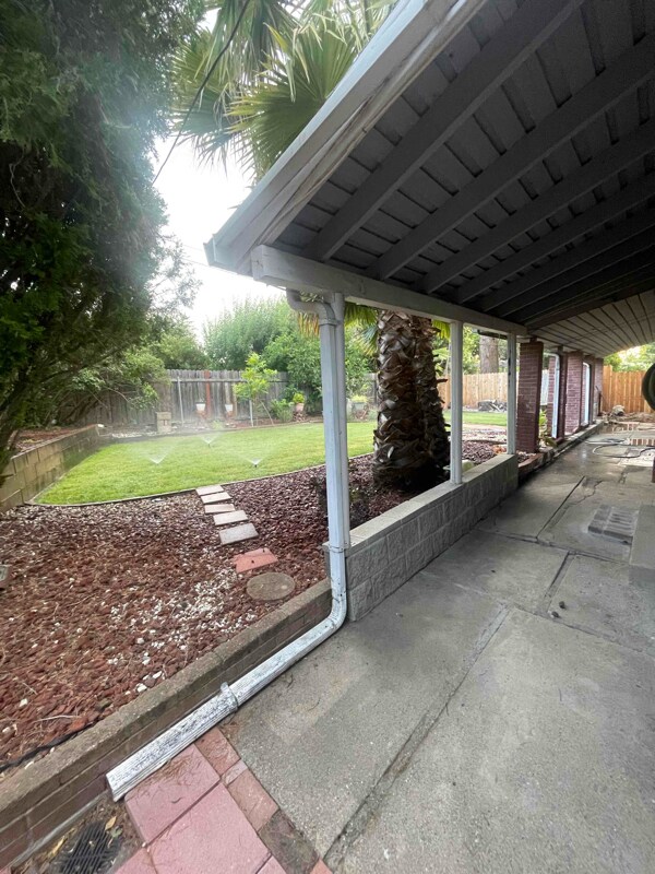 Foto del edificio - 8292 Seeno Ave