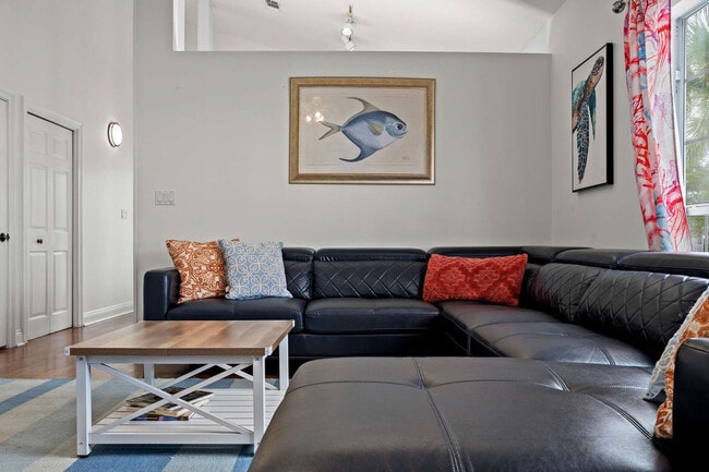 Foto del edificio - 4431 Luke Ave