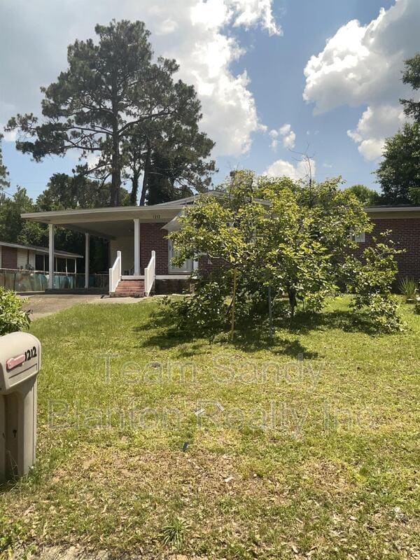 Building Photo - 1212 Suburban Dr