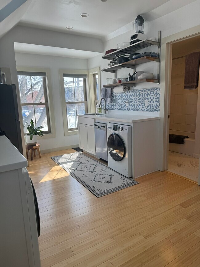 Foto del edificio - 44 Luck St