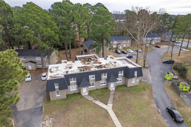 Building Photo - Sunnybrook Apartments