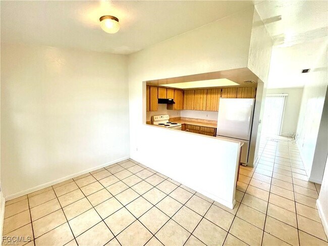 Foto del edificio - 1315 Andalusia Blvd