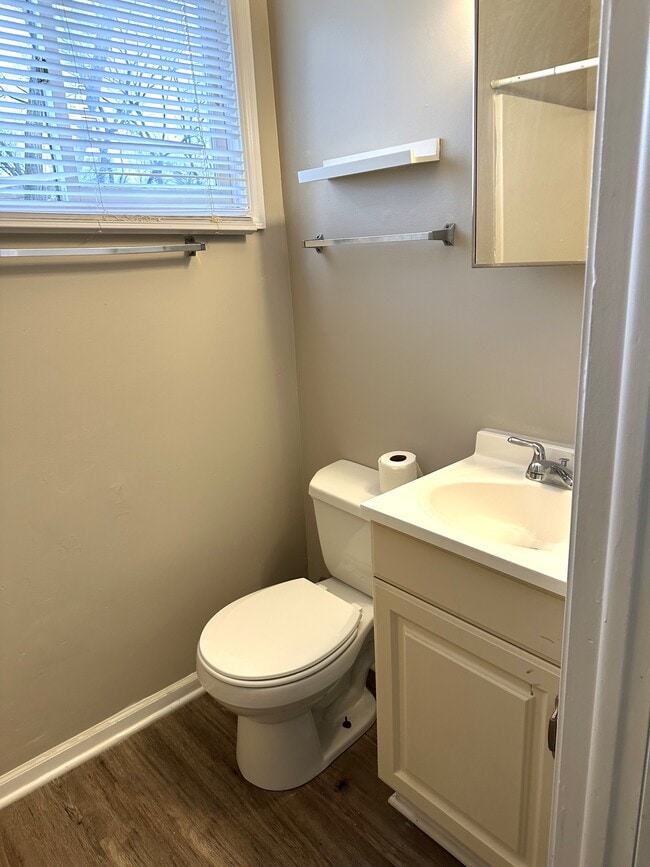 Building Photo - 441 Addison St