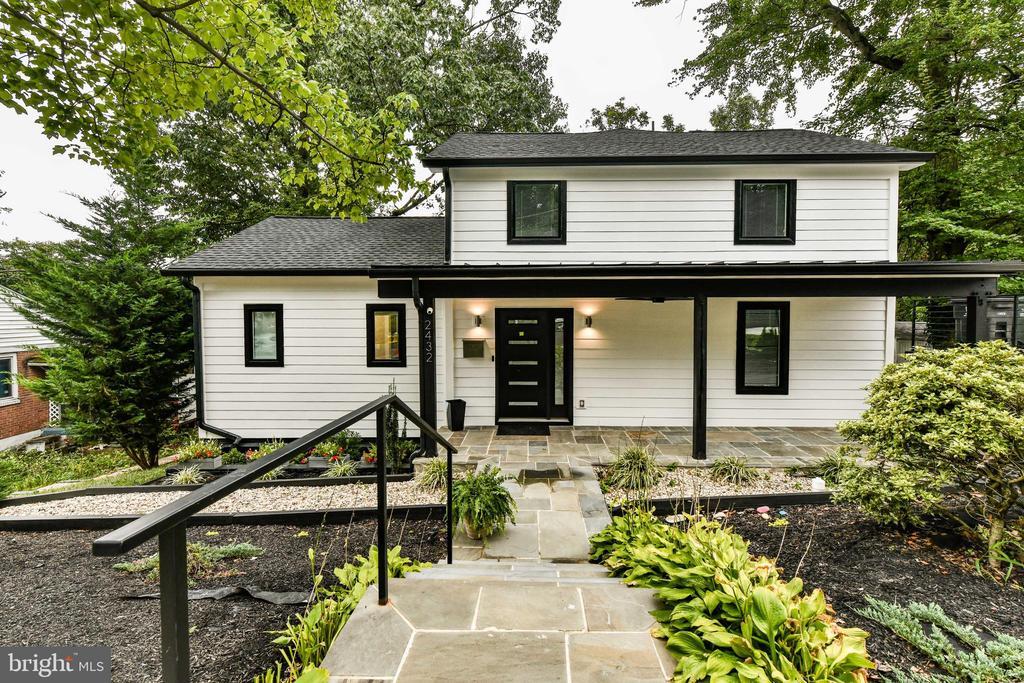 Primary Photo - 2432 S Culpeper St