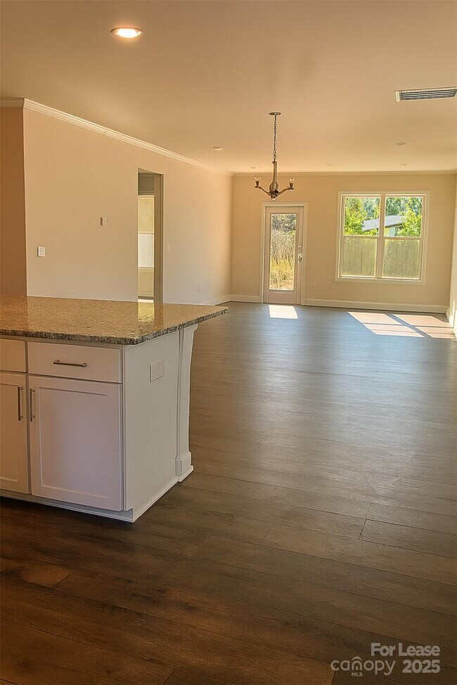 Foto del edificio - 4142 Steel Wy