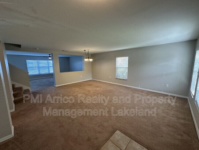 Building Photo - 6955 Lake Eaglebrooke Dr