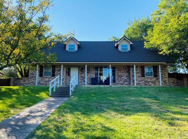 Building Photo - 1005 Capetown Dr