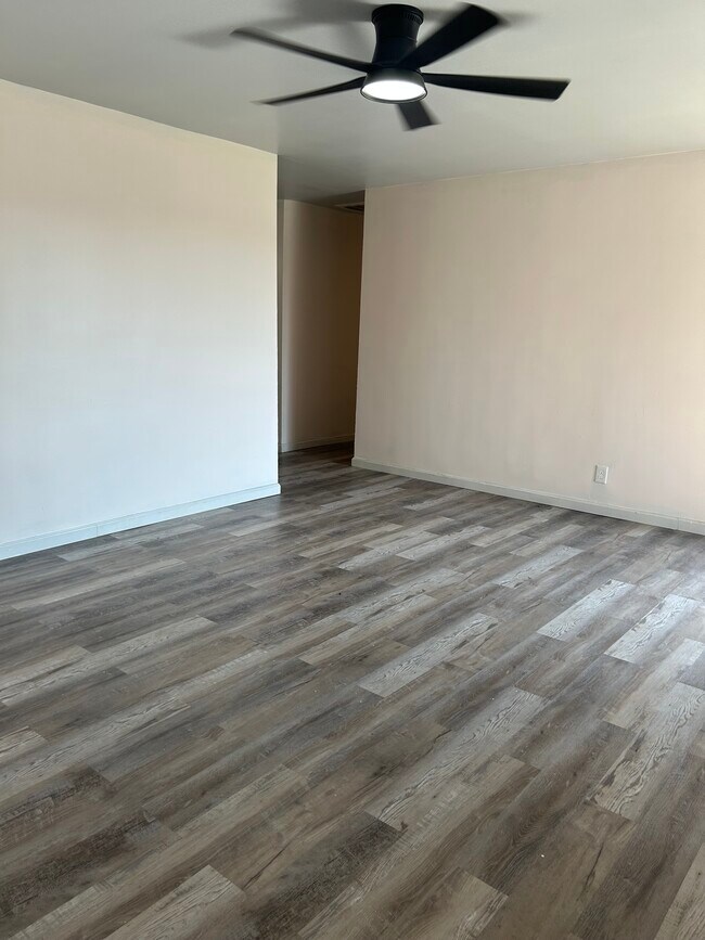 Foto del edificio - 1131 S 124th E Ave