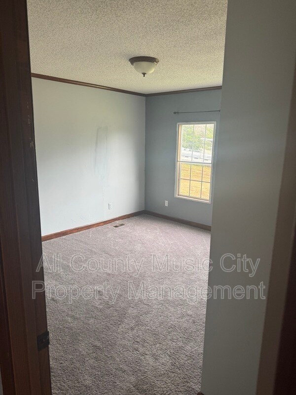 Foto del edificio - 13105 Central Pike