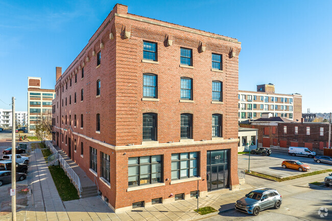 Building Photo - Market Lofts in the Heart of Downtown Dave...