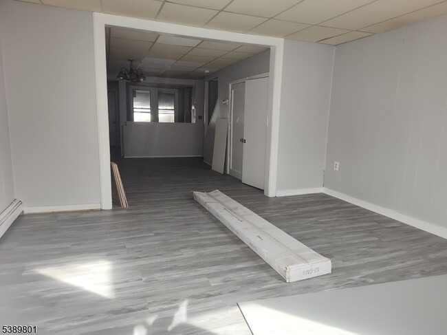 Building Photo - 243 Mercer St